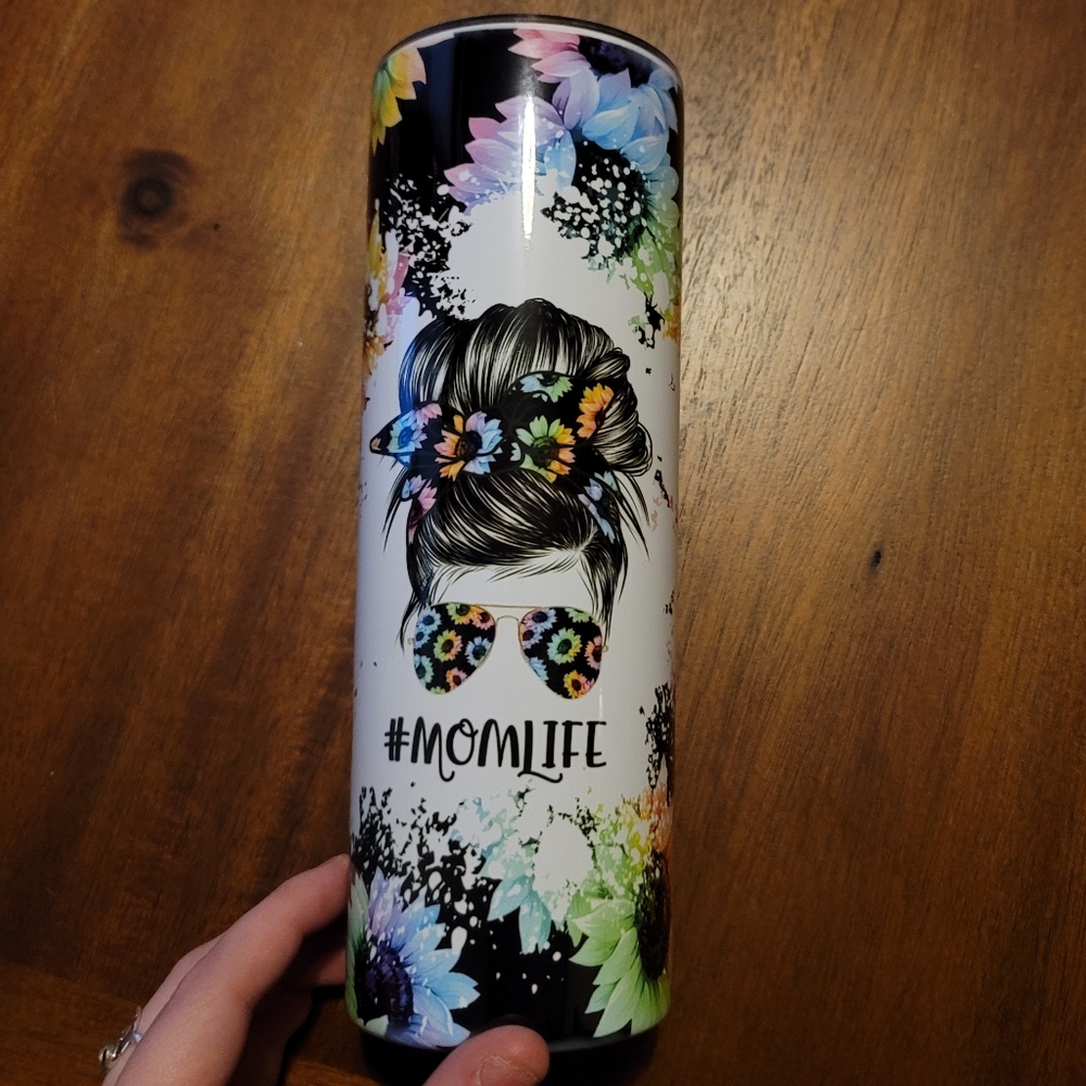 20 oz Tumbler- Daisy Mom Life